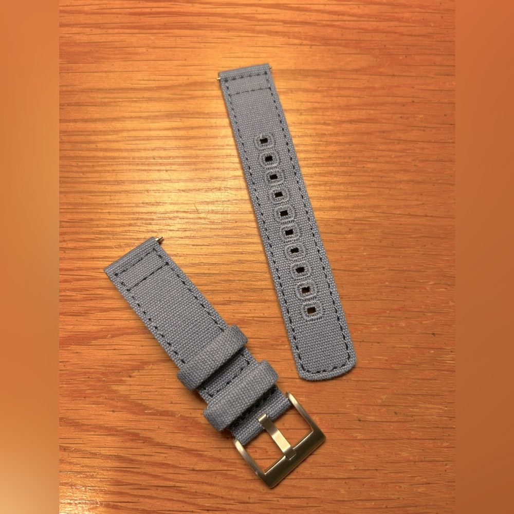Barton denim blue canvas strap